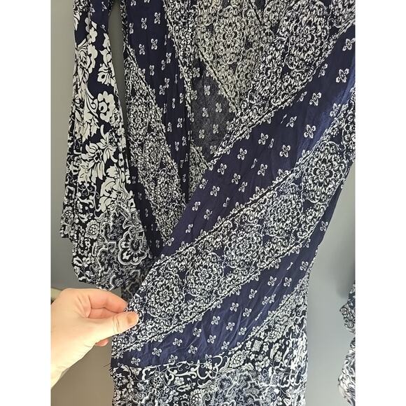 UMGEE Navy Blue White Floral Bell Sleeve Long Kimono Cardigan Womans Size Medium - Picture 3 of 7